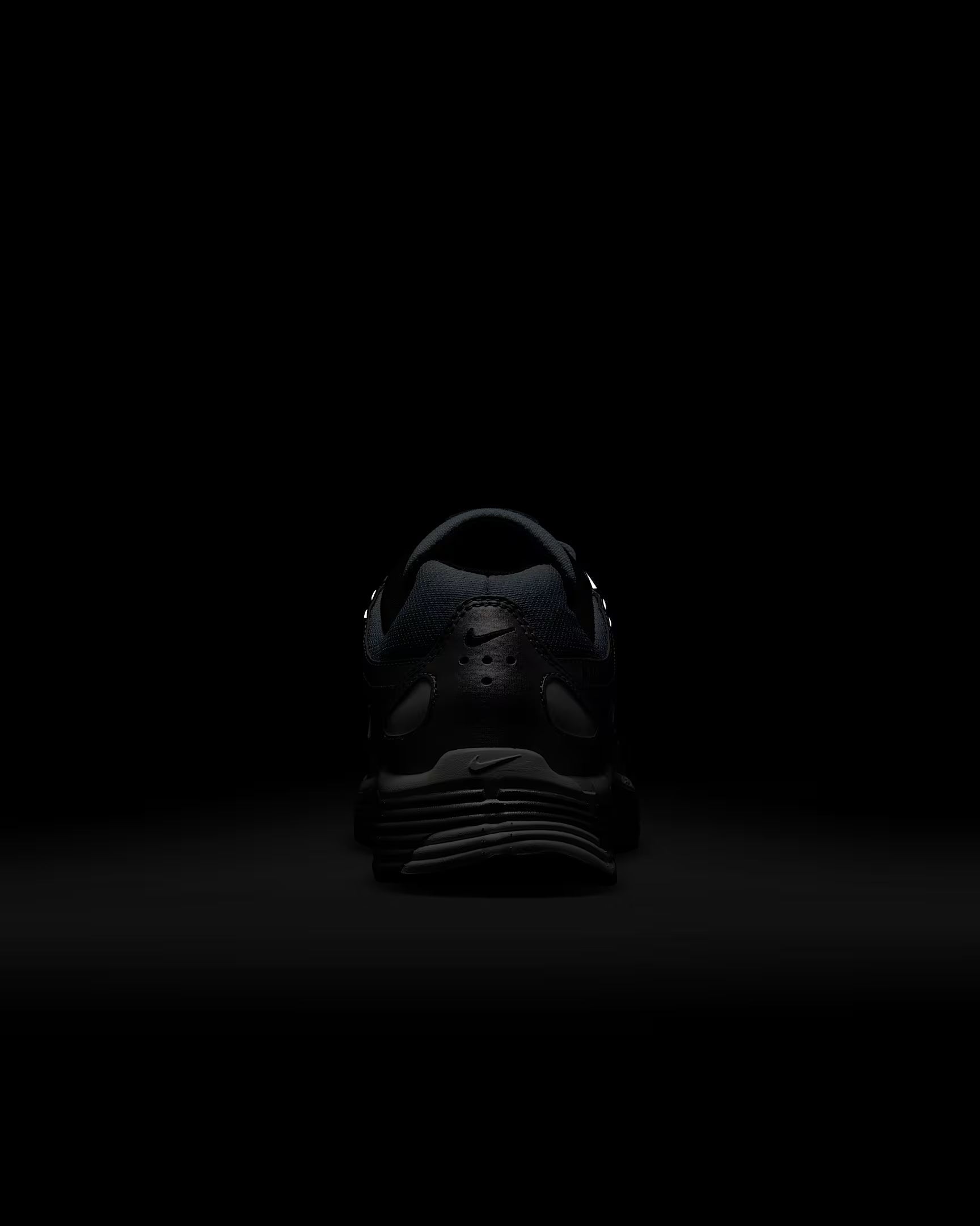 Nike P-6000 Metallic